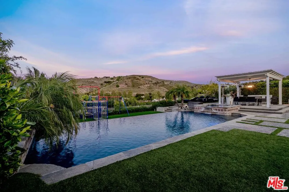 3880 Prado Del Trigo Calabasas, CA 91302