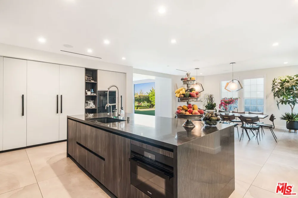 3880 Prado Del Trigo Calabasas, CA 91302