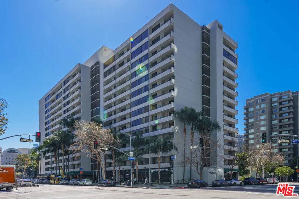 600 W 9th Street #1502 Los Angeles, CA 90015