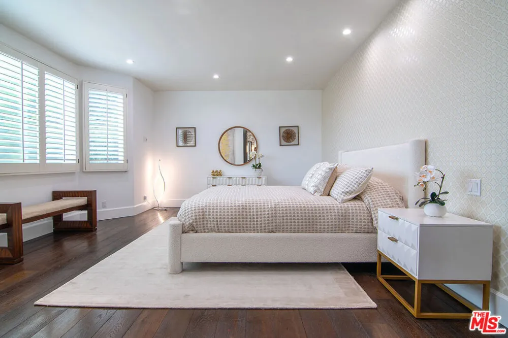 25522 COLETTE WAY Calabasas, CA 91302