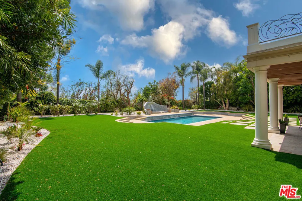 25522 COLETTE WAY Calabasas, CA 91302