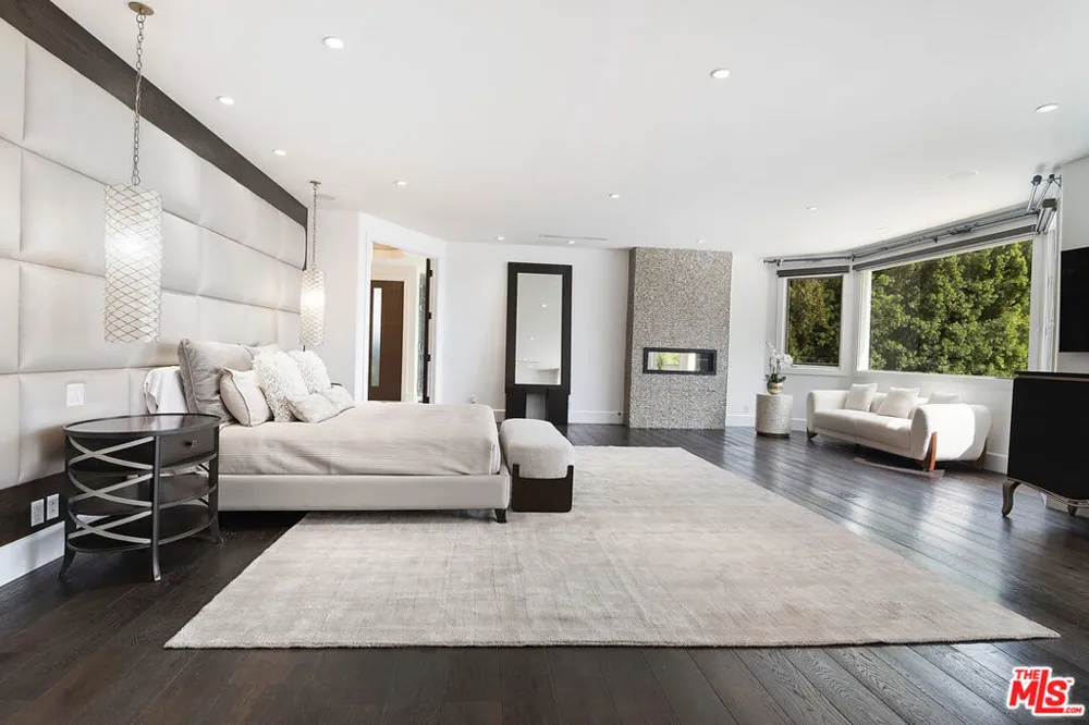 25522 COLETTE WAY Calabasas, CA 91302