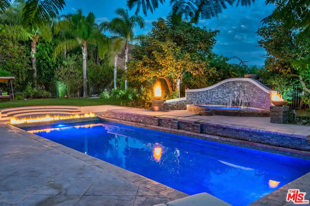 25522 COLETTE WAY Calabasas, CA 91302