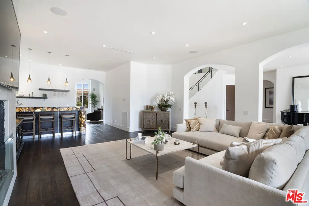 25522 COLETTE WAY Calabasas, CA 91302