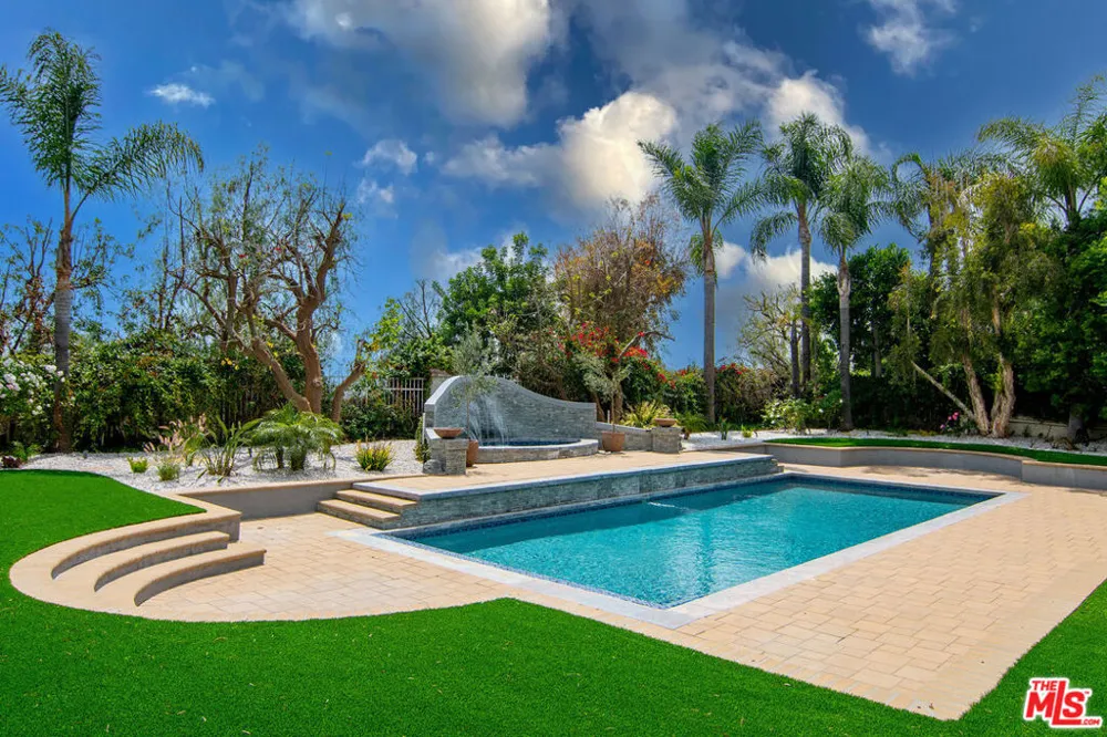 25522 COLETTE WAY Calabasas, CA 91302