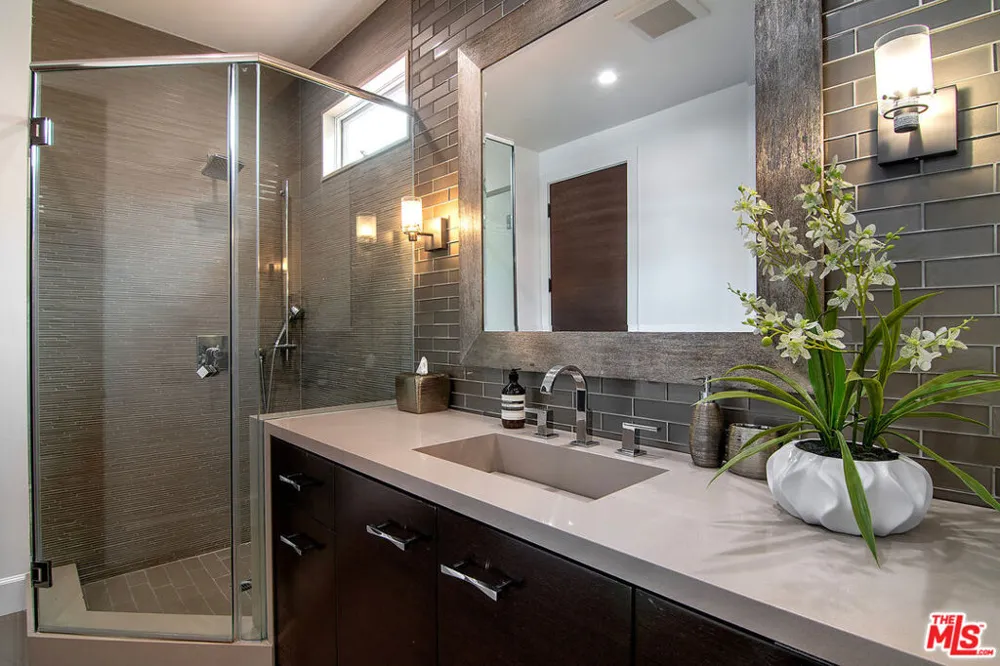 25522 COLETTE WAY Calabasas, CA 91302