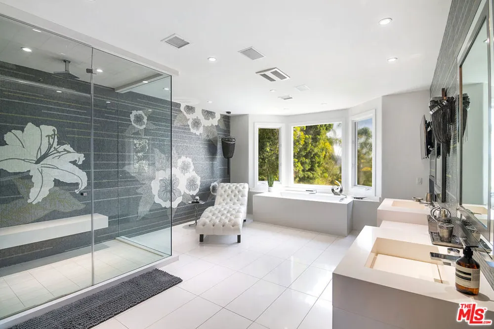 25522 COLETTE WAY Calabasas, CA 91302