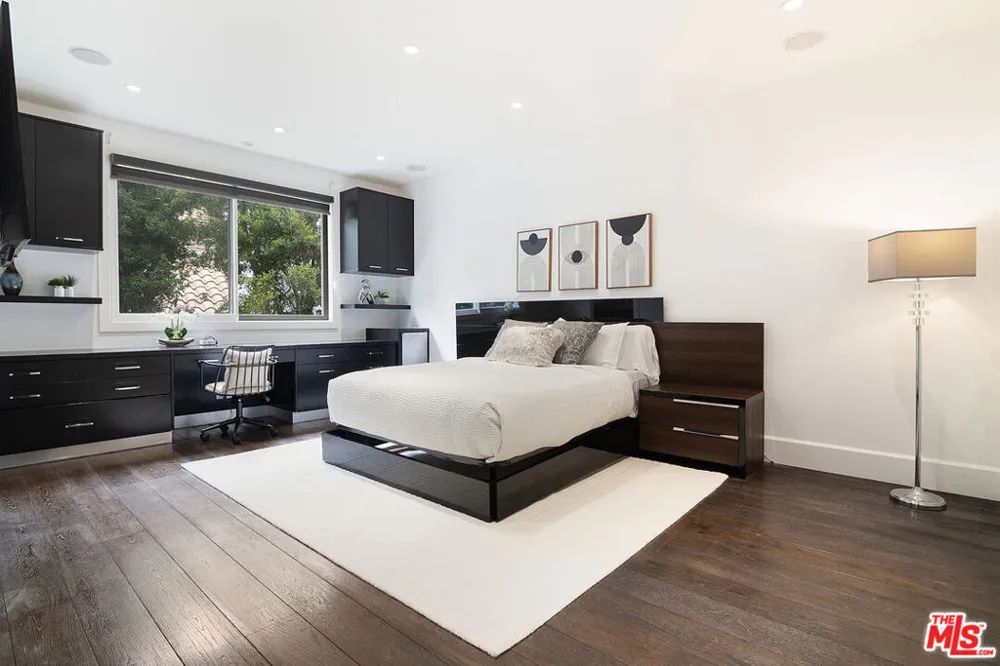 25522 COLETTE WAY Calabasas, CA 91302