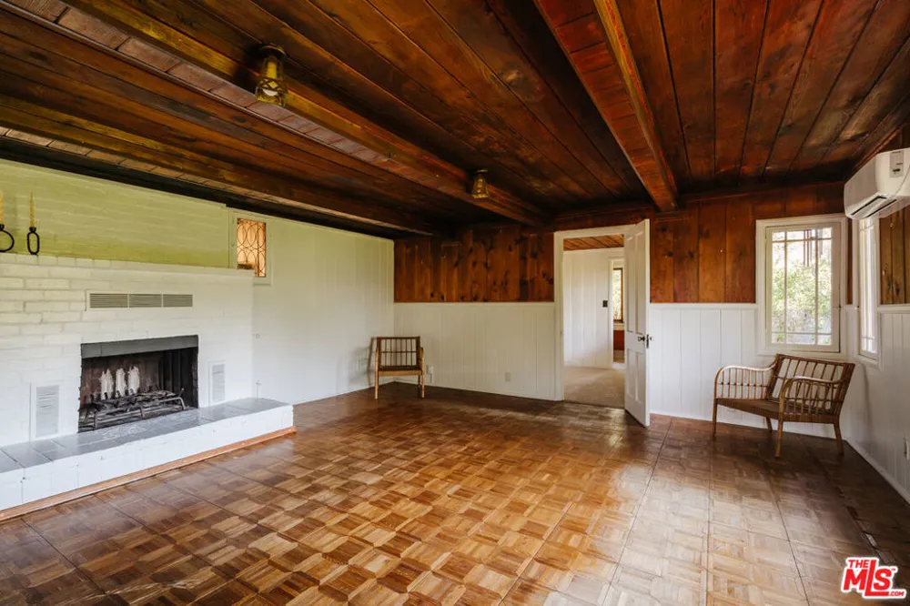 19559 Cave Way Topanga, CA 90290