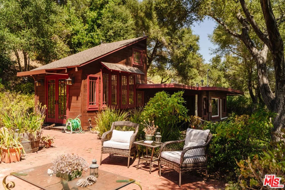19559 Cave Way Topanga, CA 90290