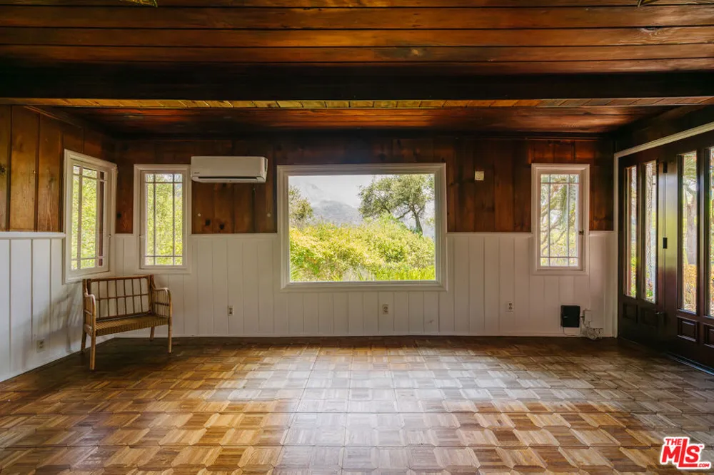 19559 Cave Way Topanga, CA 90290