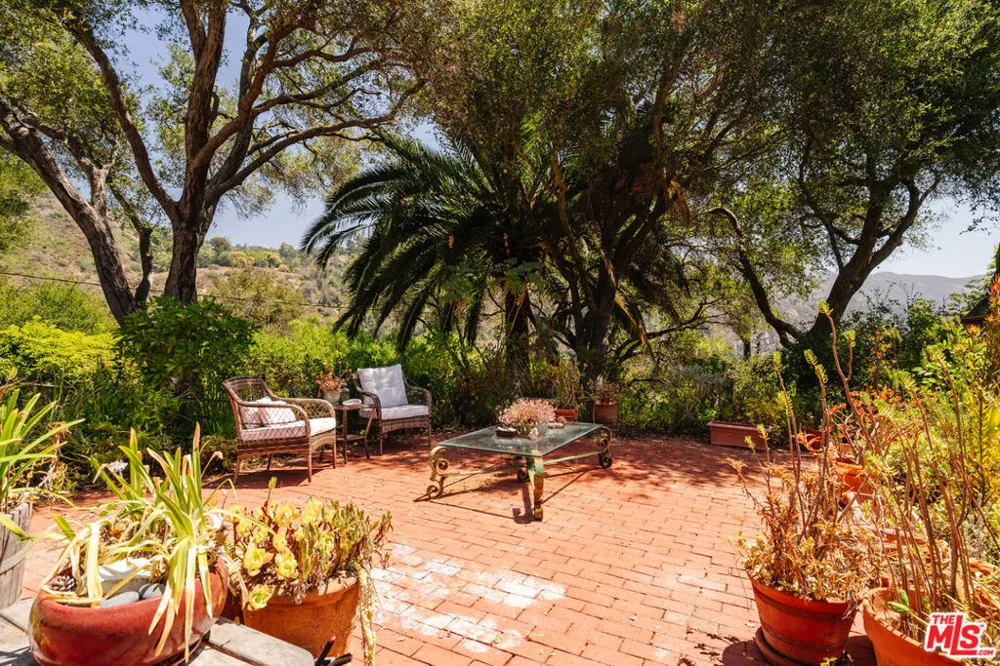 19559 Cave Way Topanga, CA 90290