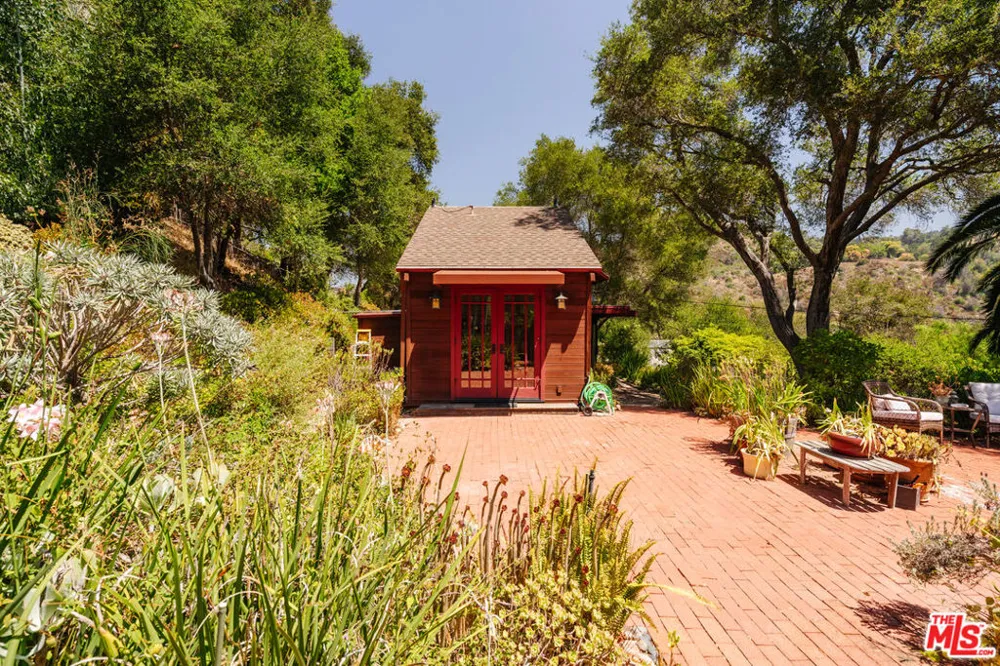 19559 Cave Way Topanga, CA 90290