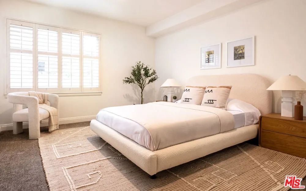 8238 W Manchester Avenue #206 Playa del Rey, CA 90293