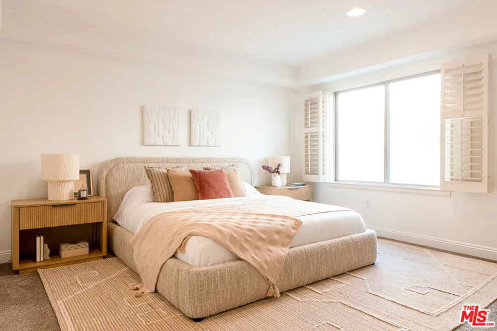 8238 W Manchester Avenue #206 Playa del Rey, CA 90293