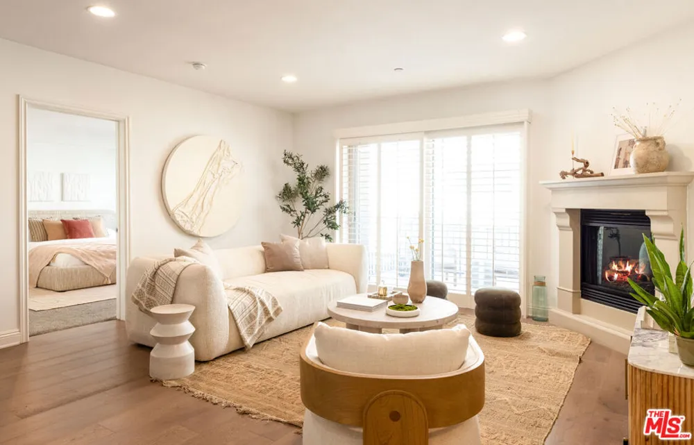 8238 W Manchester Avenue #206 Playa del Rey, CA 90293
