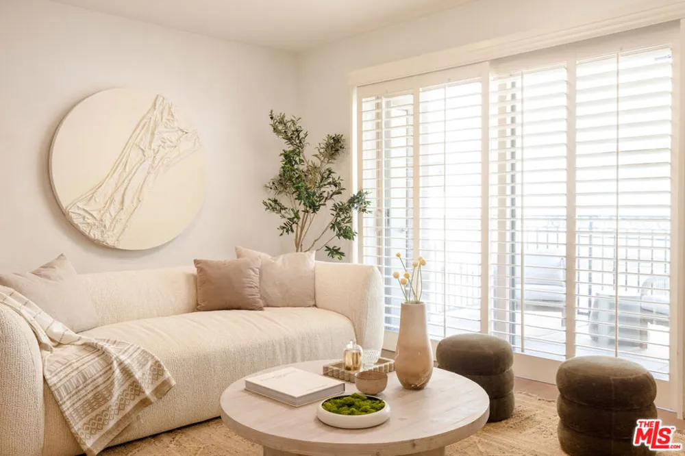 8238 W Manchester Avenue #206 Playa del Rey, CA 90293