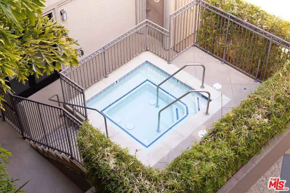 8238 W Manchester Avenue #206 Playa del Rey, CA 90293