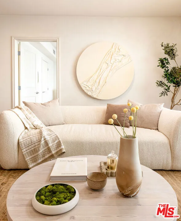 8238 W Manchester Avenue #206 Playa del Rey, CA 90293