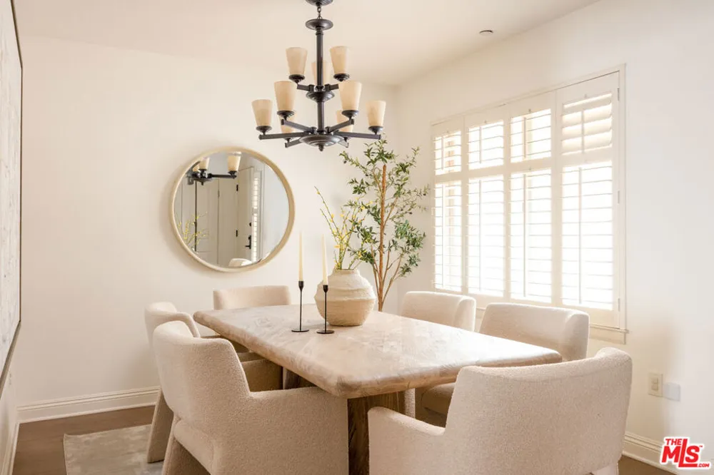 8238 W Manchester Avenue #206 Playa del Rey, CA 90293