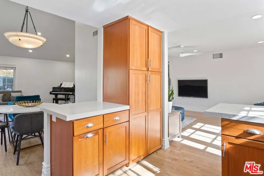 176 Longfellow Street Thousand Oaks, CA 91360