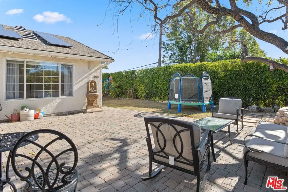 176 Longfellow Street Thousand Oaks, CA 91360
