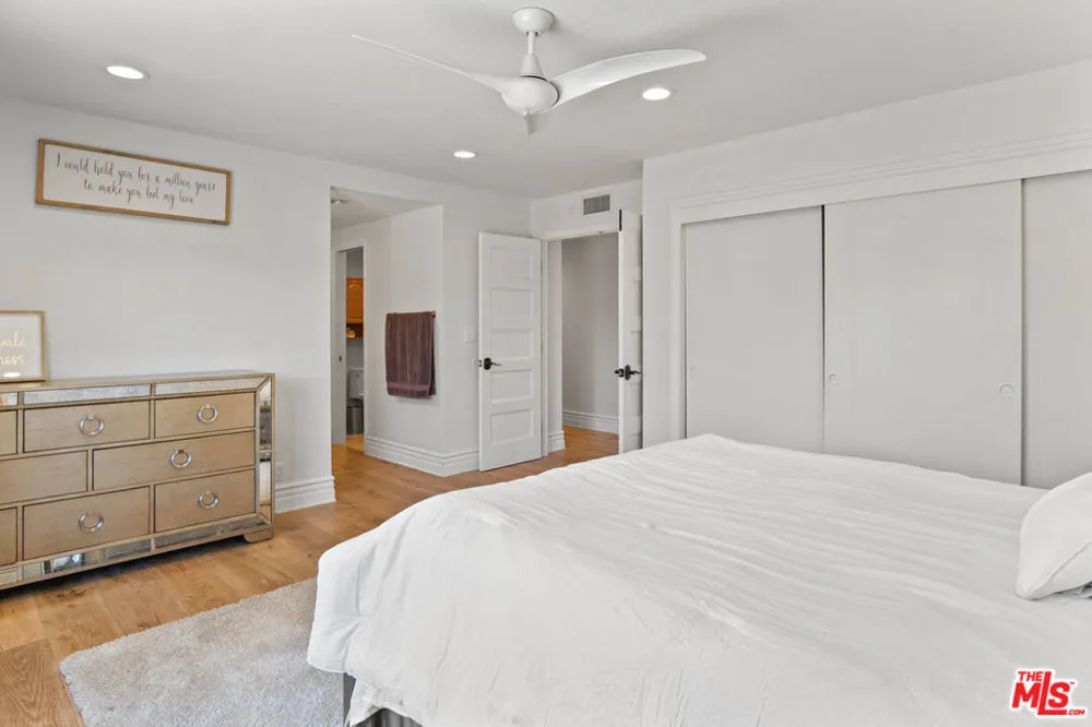 176 Longfellow Street Thousand Oaks, CA 91360