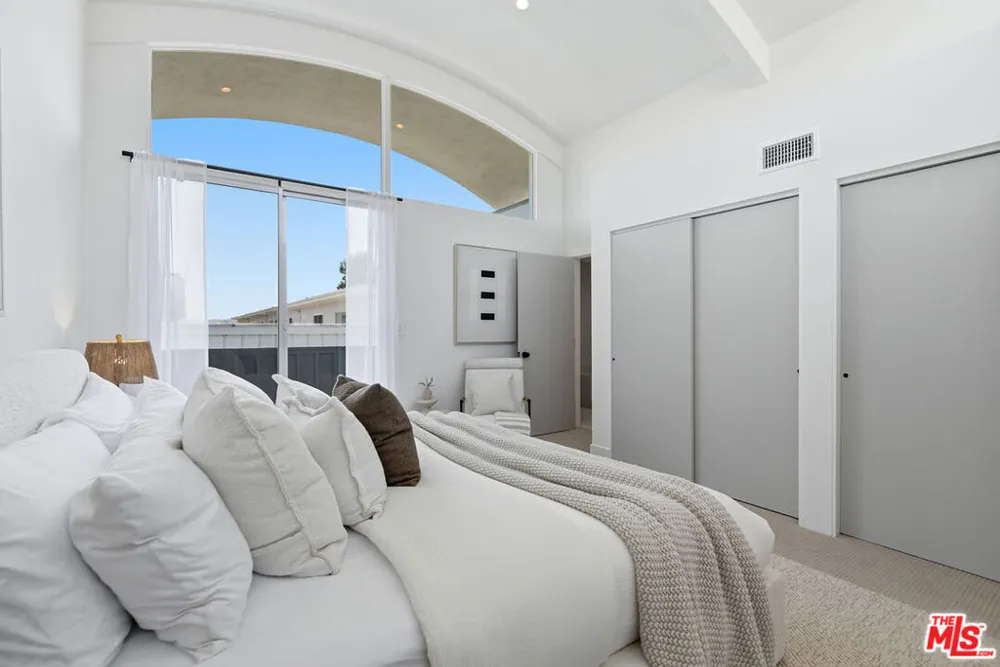 4800 La Villa Marina #C Marina del Rey, CA 90292