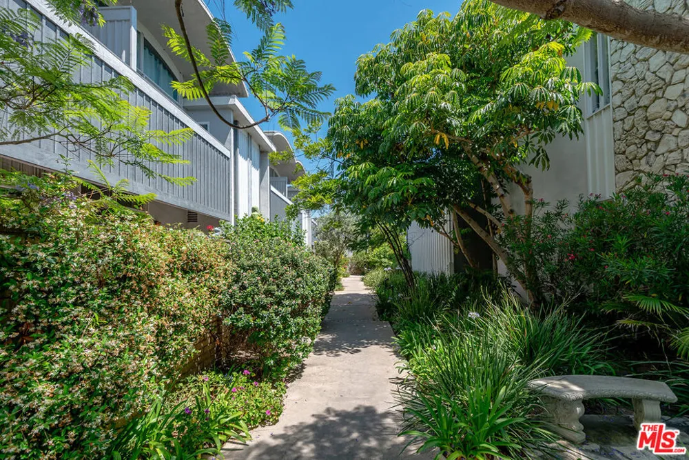 4800 La Villa Marina #C Marina del Rey, CA 90292
