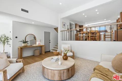 4800 La Villa Marina #C