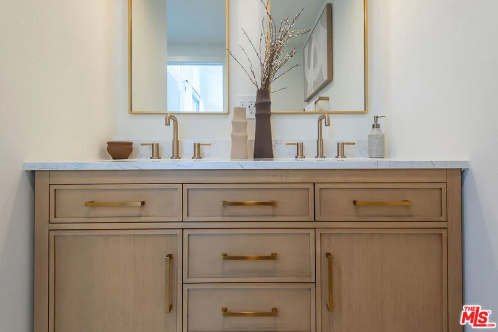 4800 La Villa Marina #C Marina del Rey, CA 90292