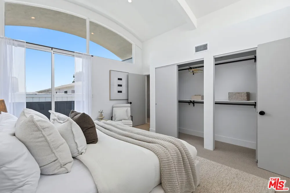 4800 La Villa Marina #C Marina del Rey, CA 90292