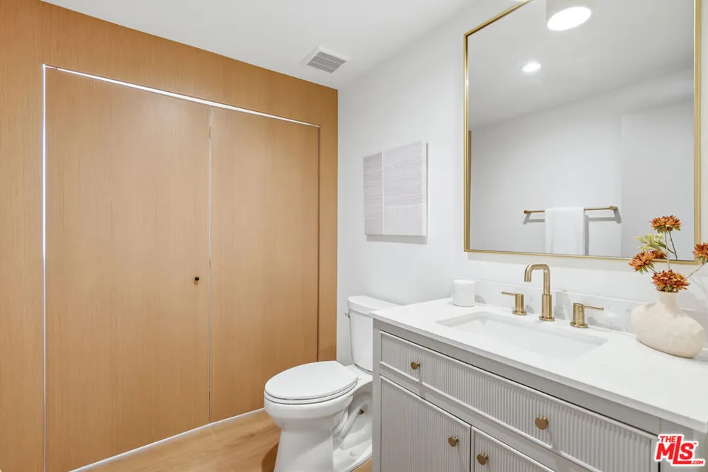 4800 La Villa Marina #C Marina del Rey, CA 90292