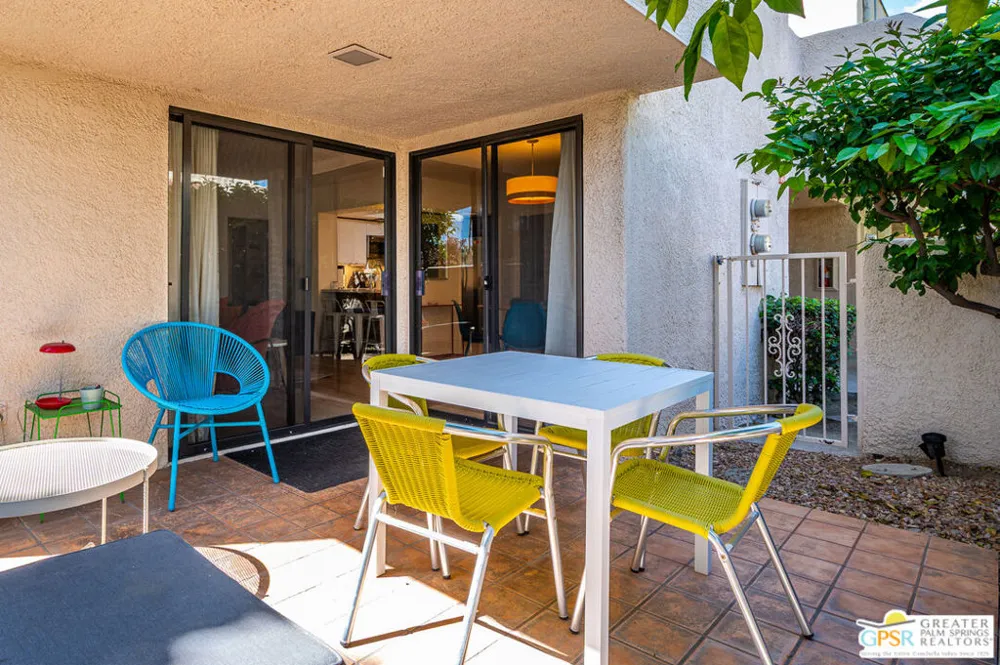 2094 Normandy Court Palm Springs, CA 92264