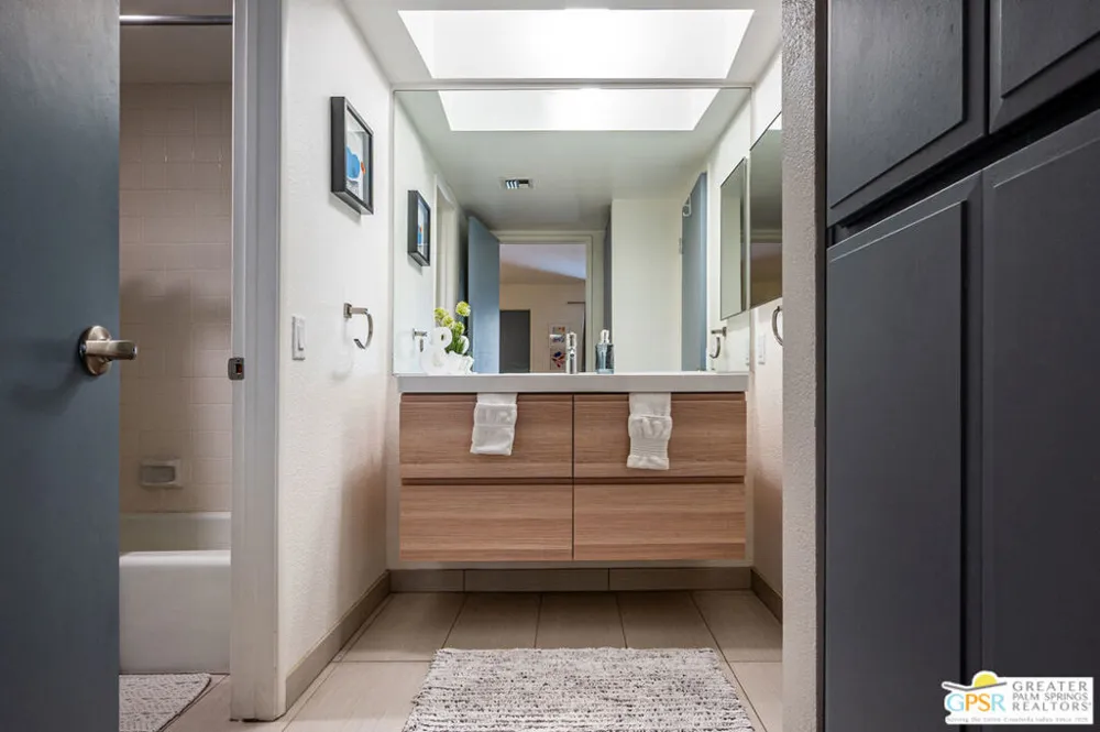 2094 Normandy Court Palm Springs, CA 92264
