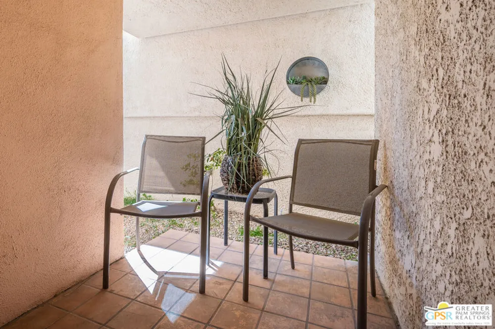 2094 Normandy Court Palm Springs, CA 92264