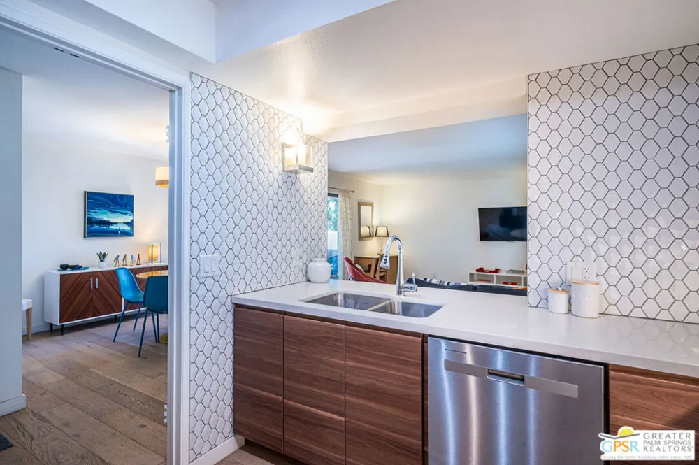 2094 Normandy Court Palm Springs, CA 92264