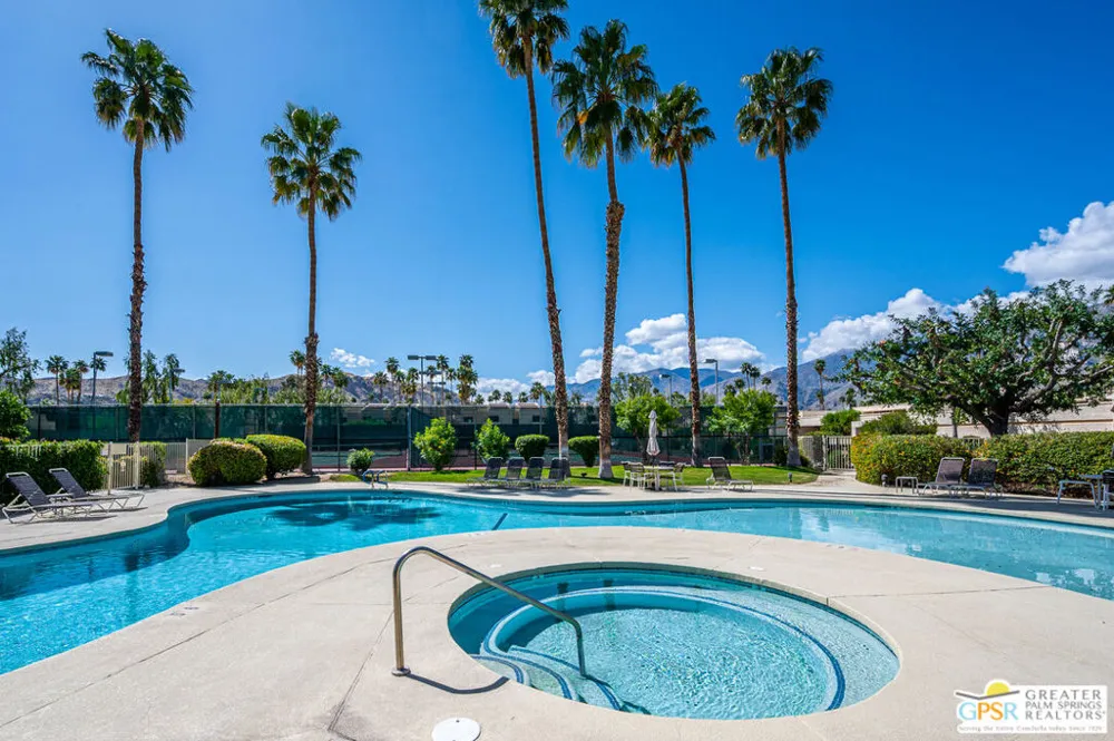 2094 Normandy Court Palm Springs, CA 92264