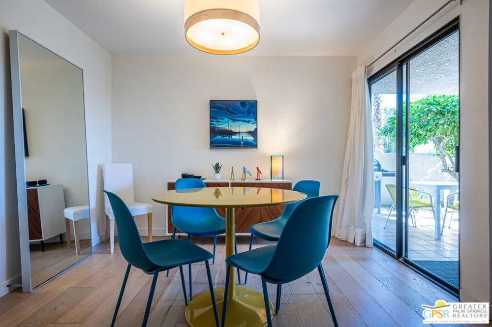 2094 Normandy Court Palm Springs, CA 92264