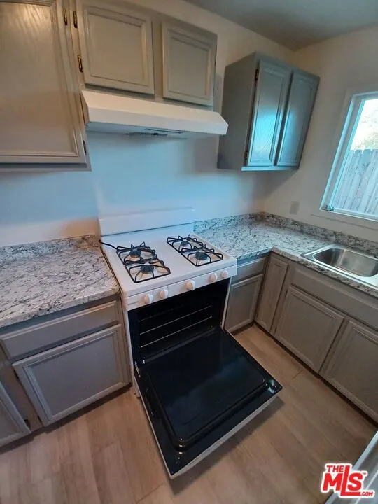 45045 W Redwood Avenue Lancaster, CA 93534