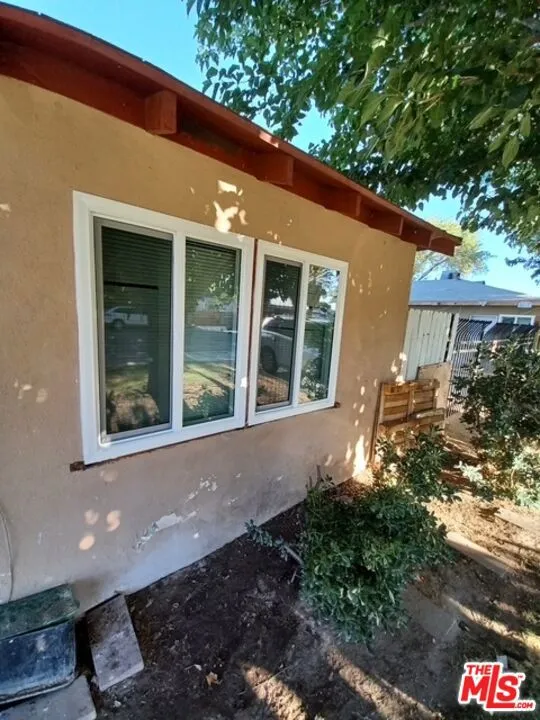 45045 W Redwood Avenue Lancaster, CA 93534