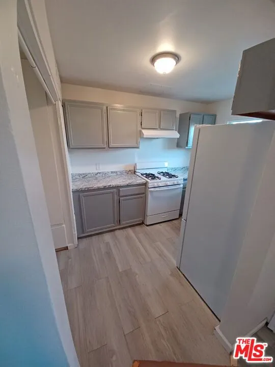 45045 W Redwood Avenue Lancaster, CA 93534