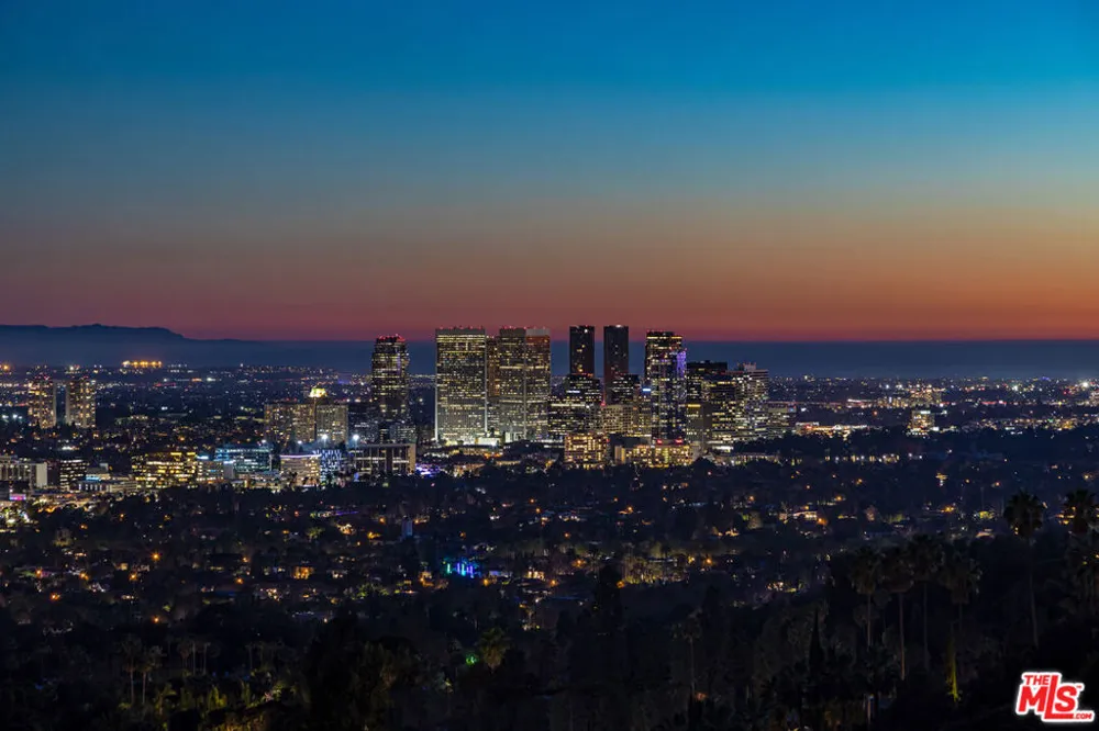 607 Siena Way Los Angeles, CA 90077