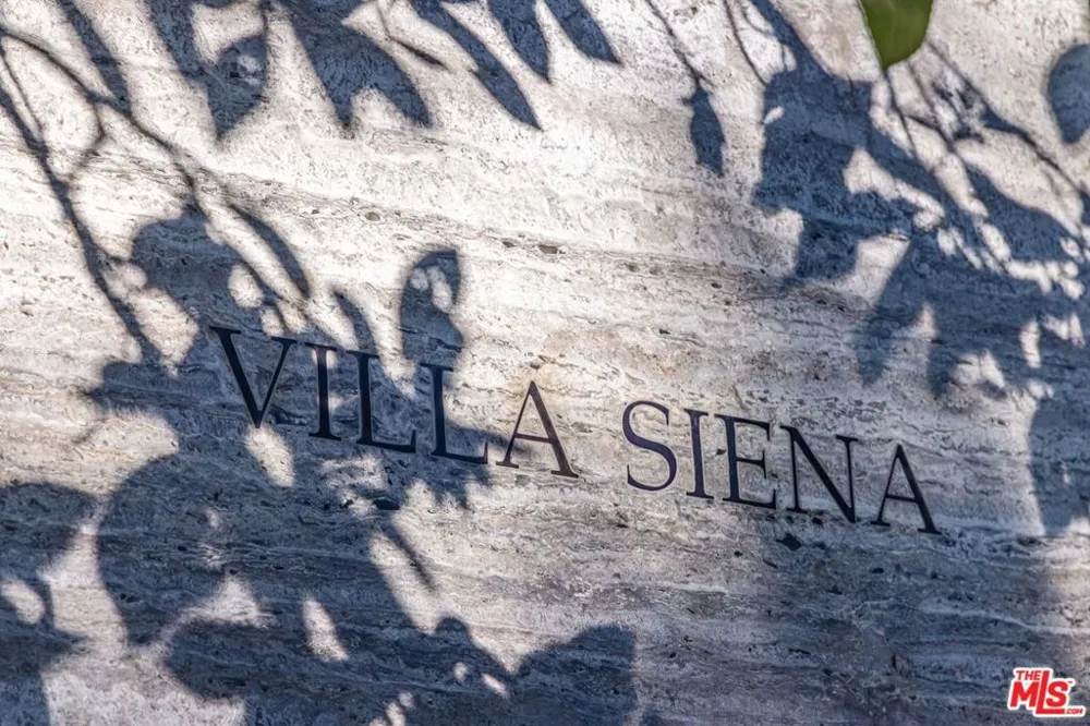 607 Siena Way Los Angeles, CA 90077