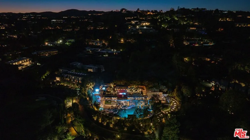 607 Siena Way Los Angeles, CA 90077