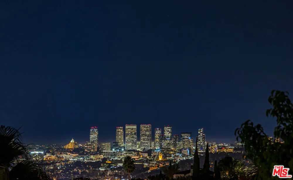 607 Siena Way Los Angeles, CA 90077