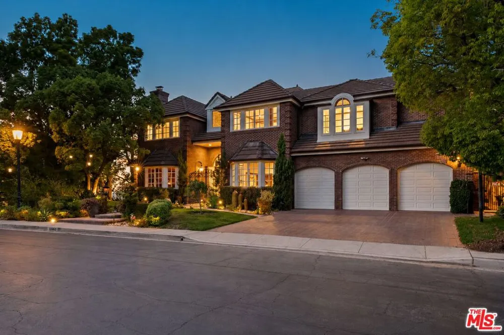12053 Crest Court Los Angeles, CA 90210