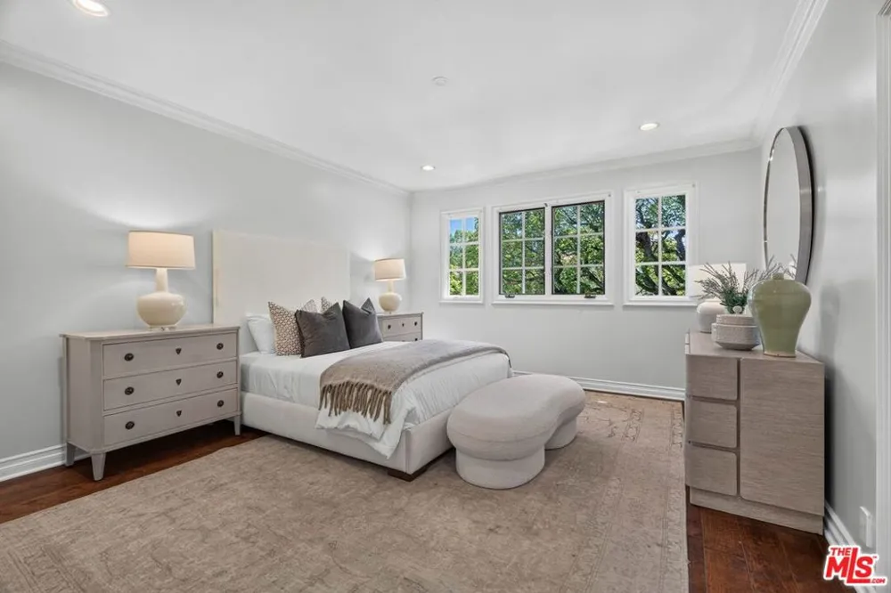 12053 Crest Court Los Angeles, CA 90210