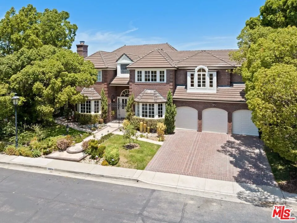 12053 Crest Court Los Angeles, CA 90210