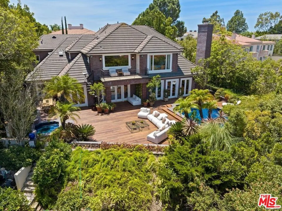 12053 Crest Court Los Angeles, CA 90210